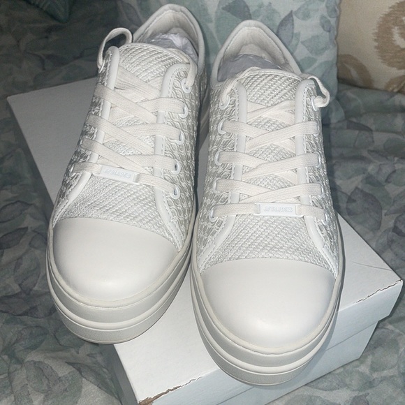 NWT J/SLIDES NATASHA White Crochet - Picture 8 of 15